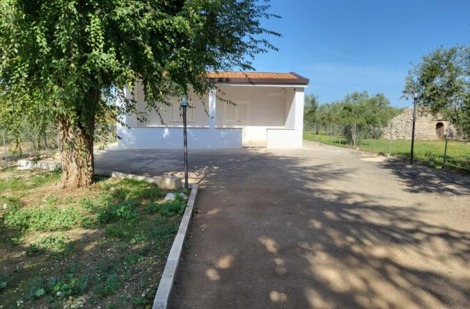 cod. 301 – Villa con “VISTA CASTEL DEL MONTE” – Zona Ristorante POSTA DI MEZZO –