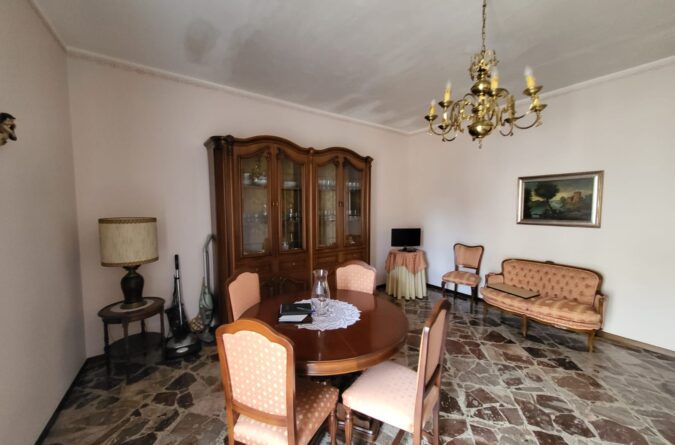 Cod. 479 – Appartamento al “SECONDO PIANO”- Zona Via Verdi – “DISCRETE CONDIZIONI”